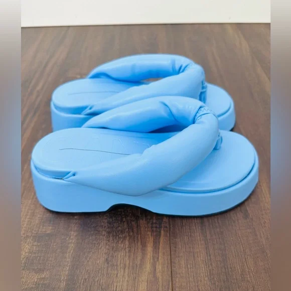 Ganni Leather Platform Thong Sandals - Picture 6 of 11